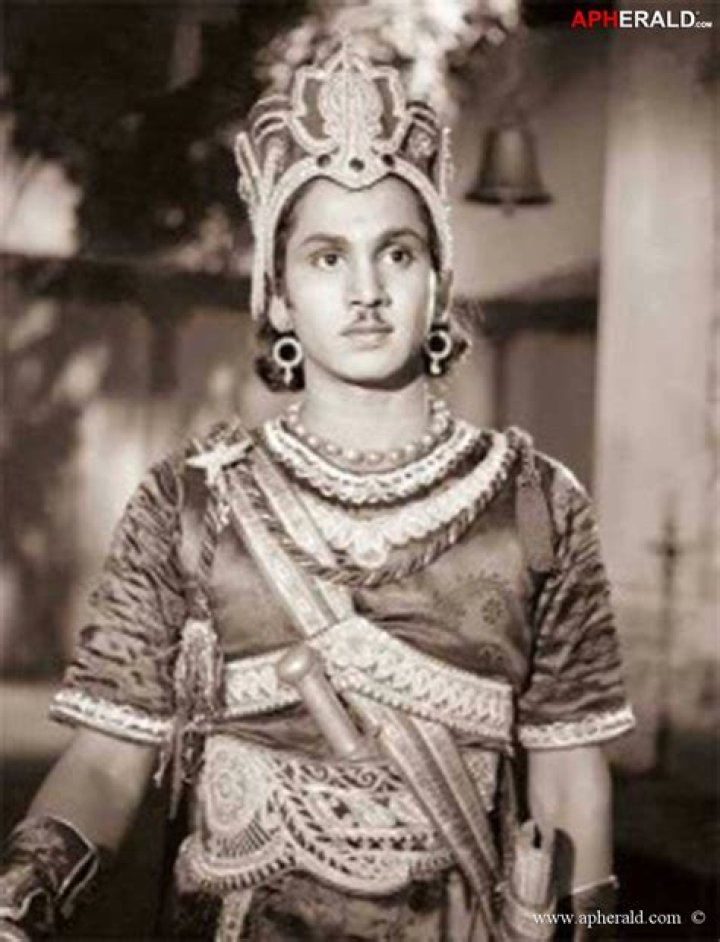 Akkineni Nageswara Rao - Net Worth, Age, Height, Birthday, Bio, Wiki!