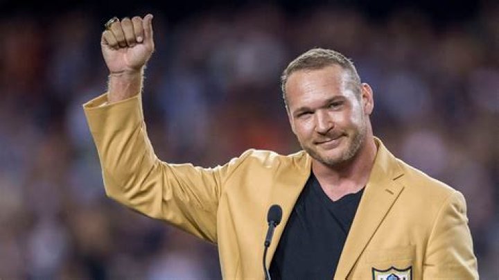 Brain Urlacher: Biography, Career, Net Worth & many more