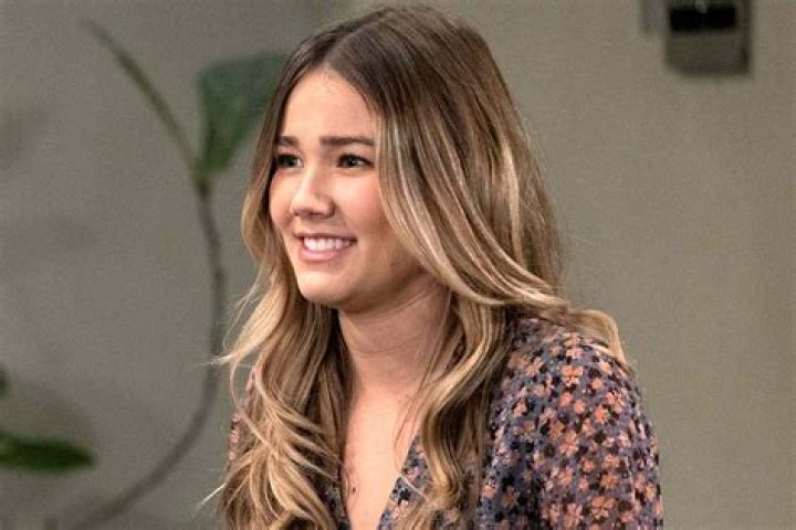 Brooklyn Rae Silzer Net Worth, Age, Height, Bio, Birthday, Wiki!