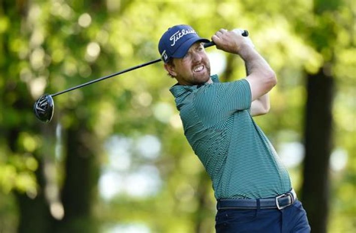 Bryce Molder - Net Worth, Age, Height, Birthday, Bio, Wiki!