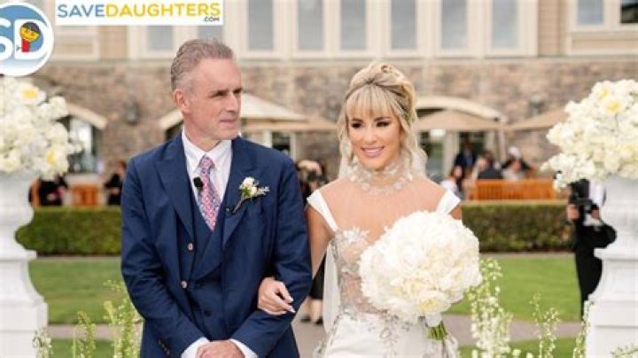 Carla Peterson’s Husband: Who is Carla Peterson Dating?