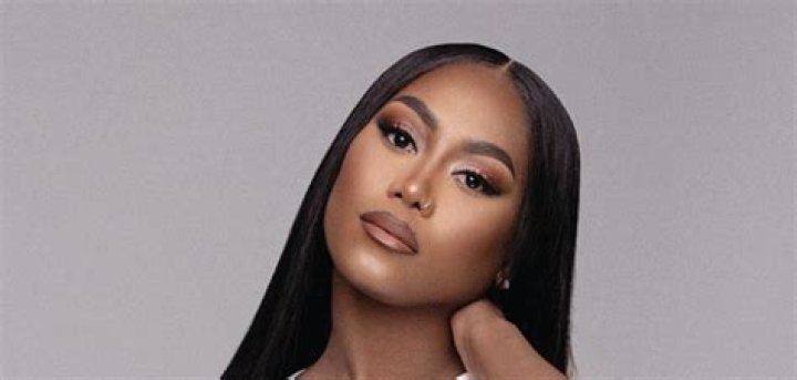 CelebMix Speaks With Tanya G: "Songwriting for me is like therapy"