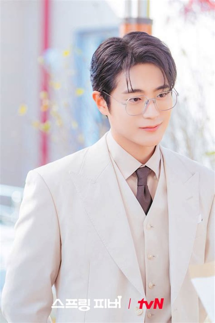 Cha Seo-won Net Worth: How Much Is Cha Seo-won Worth?