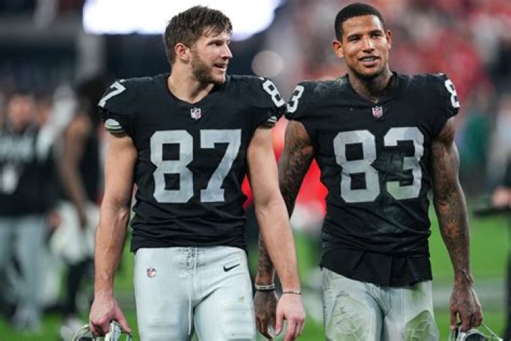 Charlena Waller: Meet Darren Waller’s Mother