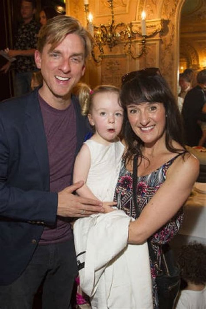 Chris Hoiles Net Worth 2024, Age, Height, Bio, Birthday, Wiki!