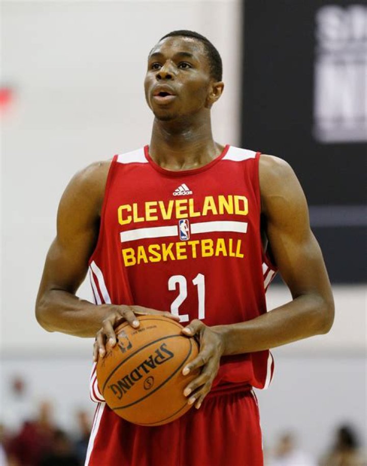 Did Andrew Wiggins ever play for the Cavs?