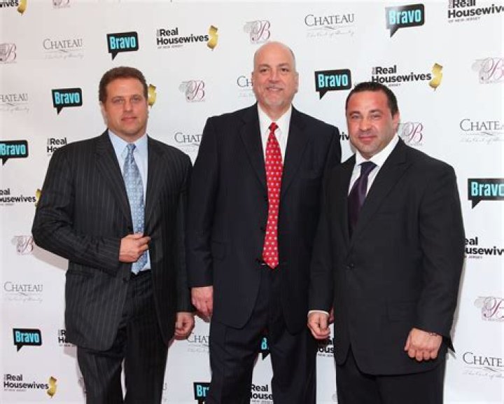 Dina Manzo Net Worth 2024, Age, Height, Bio, Birthday, Wiki!