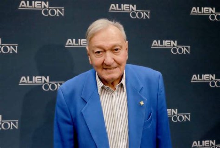 Erich Bergen Net Worth, Age, Height, Bio, Birthday, Wiki!