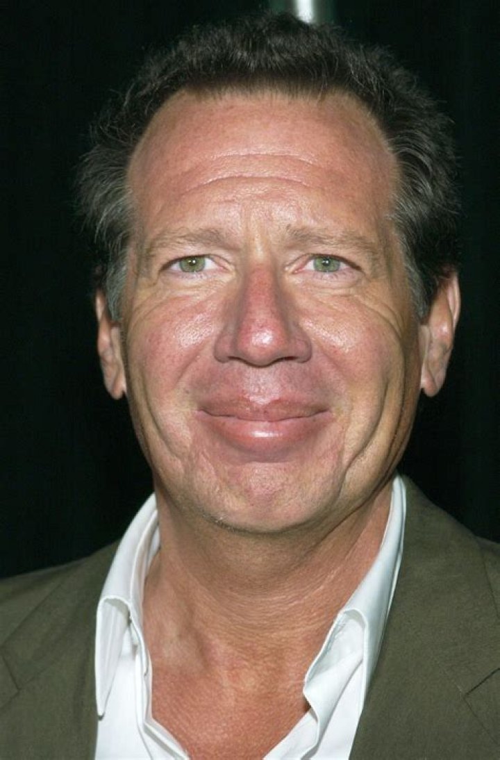 Garry Shandling Net Worth, Age, Height, Bio, Birthday, Wiki!