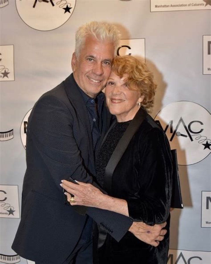 Get to know Sarah Lavin: Biography, Age, Career, Net Worth, Height, Relationship & More