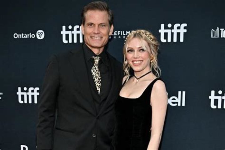 Grace Van Dien Age, Parents, Bio, Career, Net Worth, Husband
