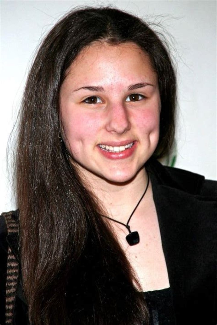 Hallie Eisenberg Net Worth 2024, Age, Height, Bio, Birthday, Wiki!