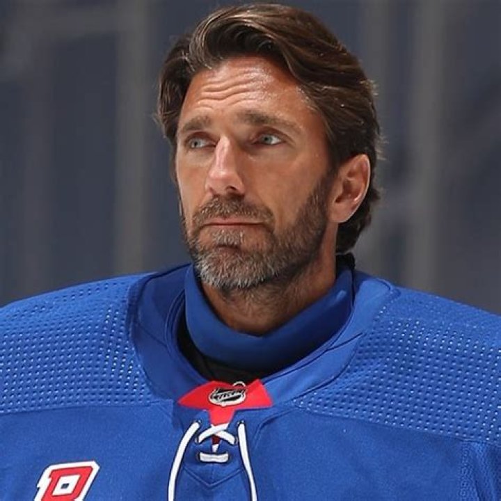 Henrik Lundqvist Net Worth, Age, Height, Bio, Birthday, Wiki!