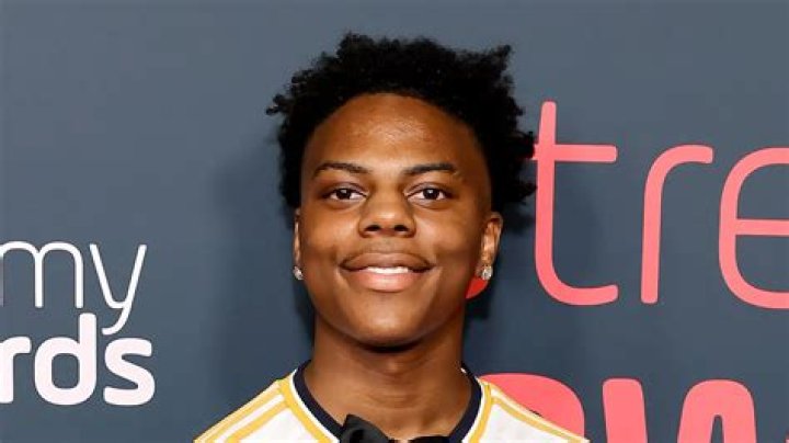 Ian Watkins - Net Worth, Age, Height, Birthday, Bio, Wiki!