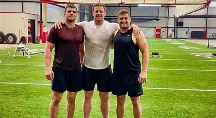J.J. Watt Siblings: Meet Derek and T.J. Watt