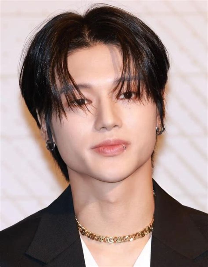 Jang Wooyoung - Net Worth, Age, Height, Birthday, Bio, Wiki!