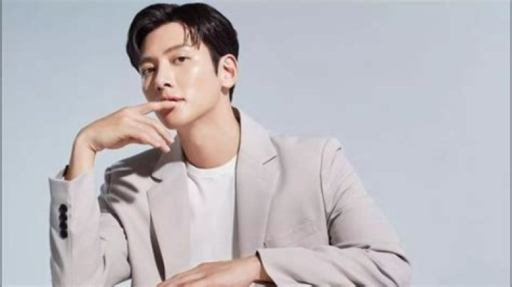 Ji Chang-Min - Net Worth, Age, Height, Birthday, Bio, Wiki!