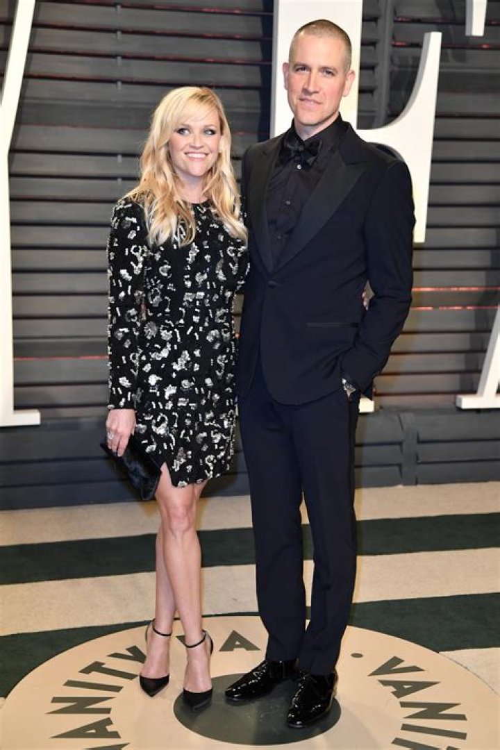 Jim Toth Net Worth, Age, Height, Bio, Birthday, Wiki!