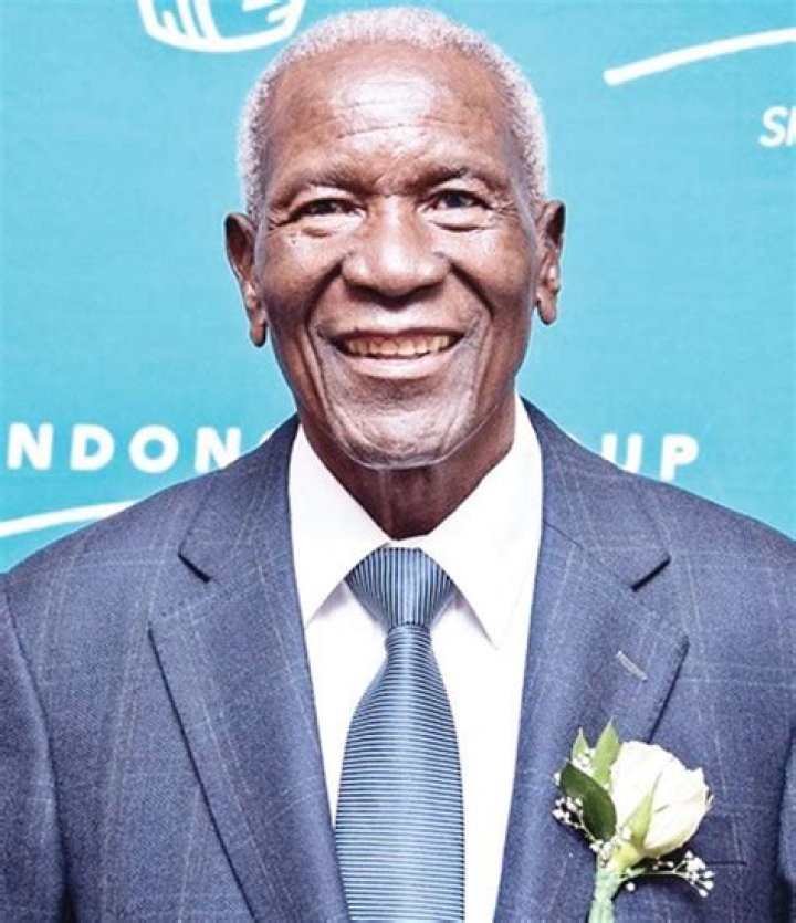 Julius Indongo - Net Worth, Age, Height, Birthday, Bio, Wiki!