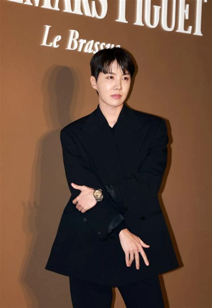 Jung Hoseok Bio, Age, Wife, Children, Parents, Height, Career, Net Worth