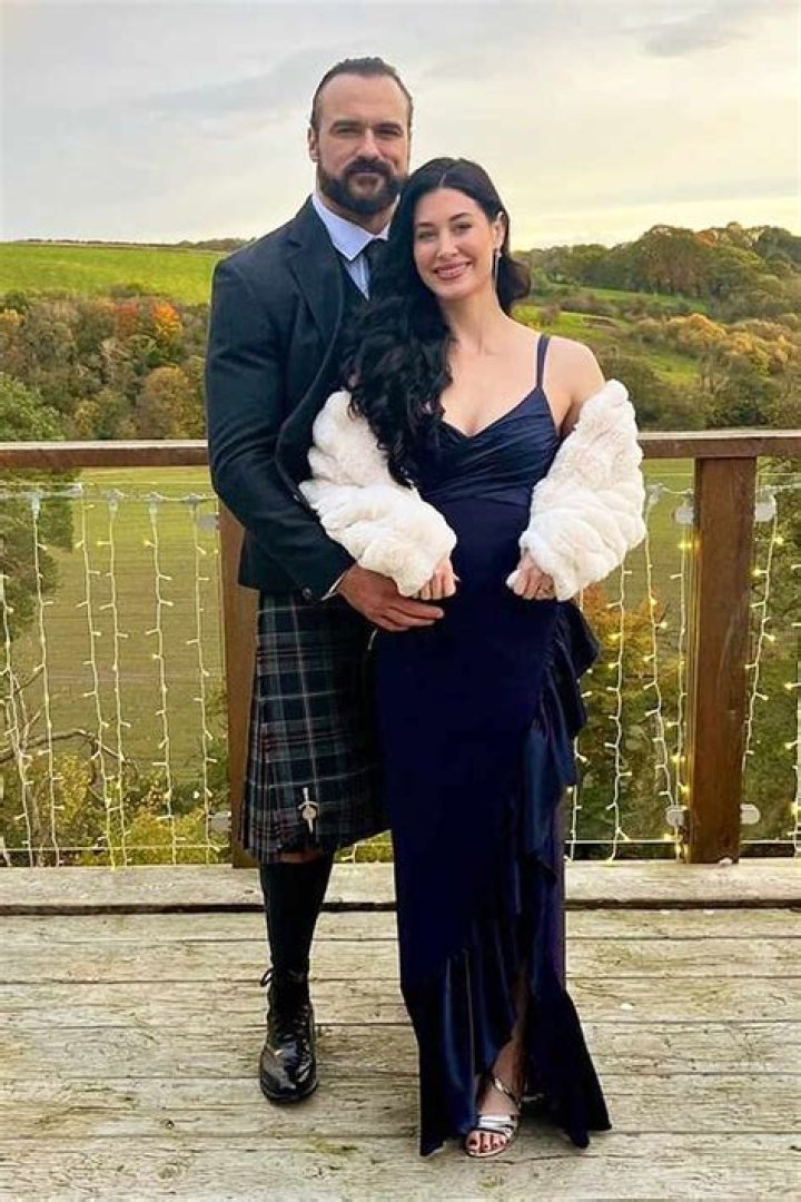 Kaitlyn Frohnapfel Net Worth: Is Kaitlyn Frohnapfel rich?