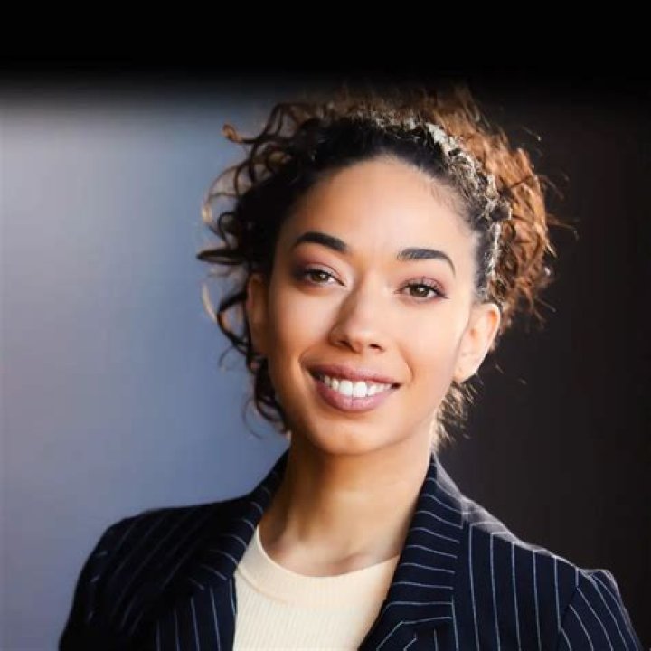 Kassandra Lee Net Worth, Age, Height, Bio, Birthday, Wiki!