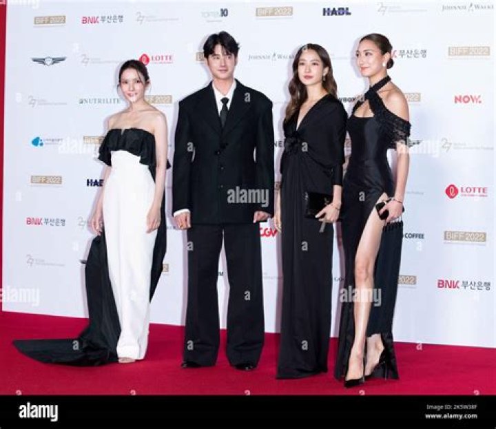 Khemanit Jamikorn’s Boyfriend: Who is Khemanit Jamikorn Dating?