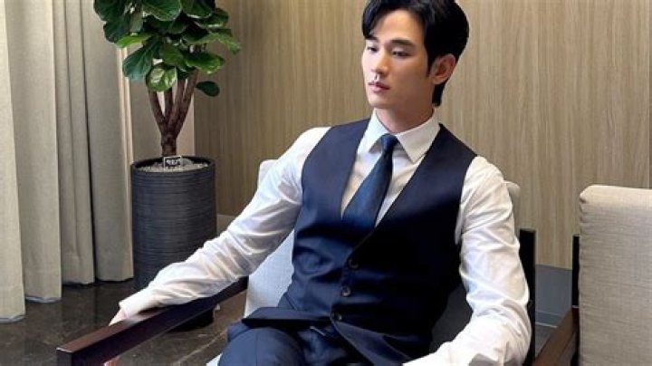 Kim Soo Hyun - Net Worth, Age, Height, Birthday, Bio, Wiki!