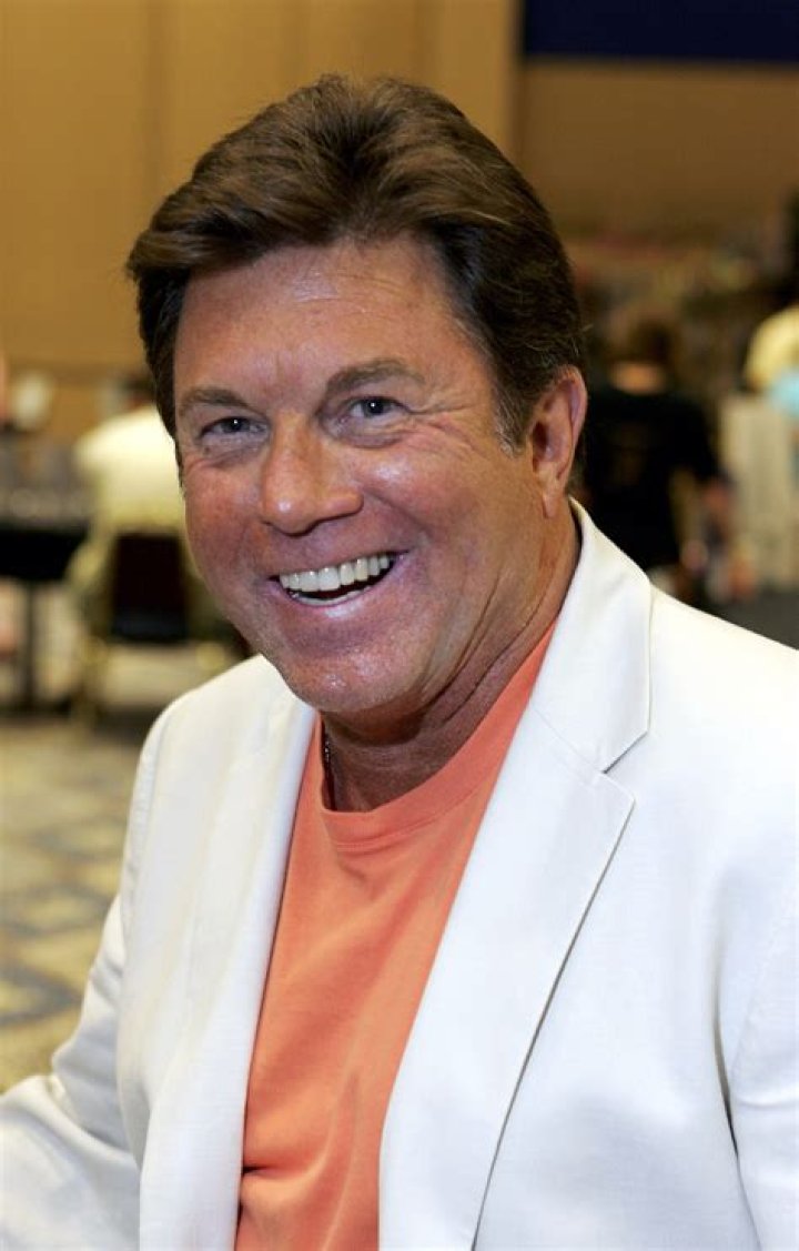 Larry Manetti Net Worth 2024, Age, Height, Bio, Birthday, Wiki!