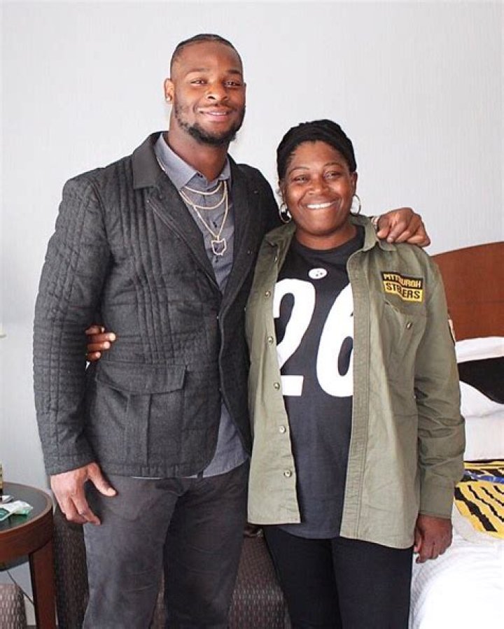 Le’Veon Bell’s Girlfriend: Who is Le’Veon Bell Dating?