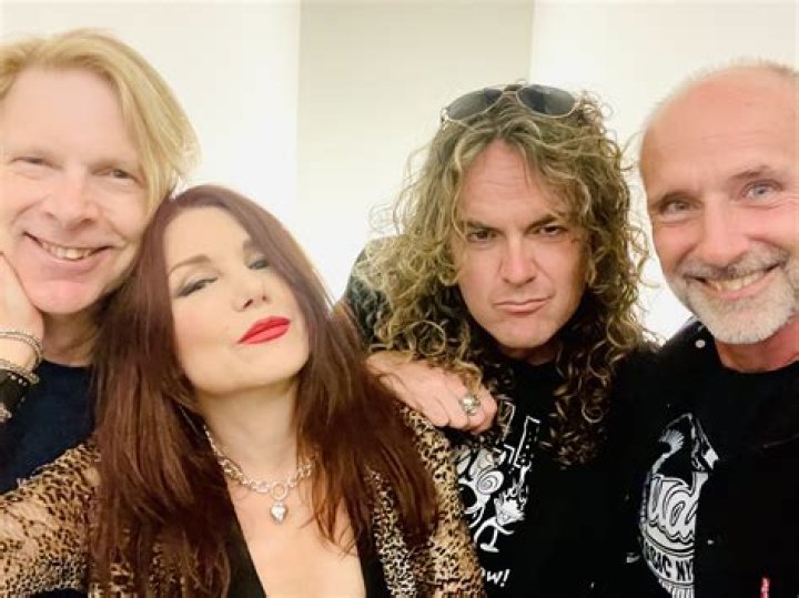 Lee Aaron - Net Worth, Age, Height, Birthday, Bio, Wiki!