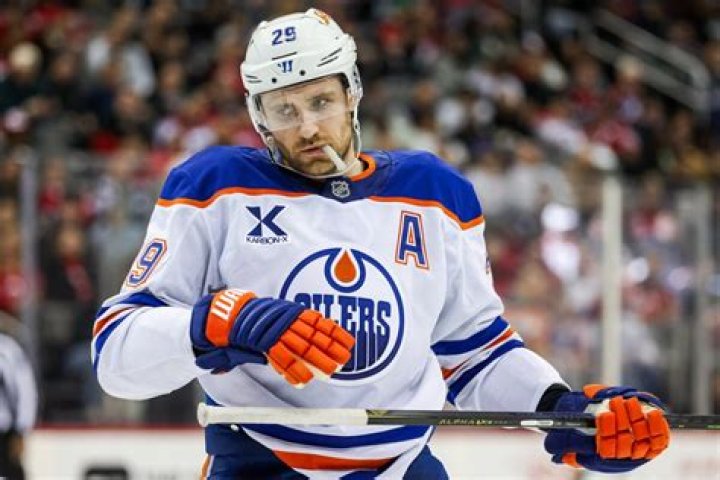 Leon Draisaitl Bio, Age, Height, Career, Net Worth, Family