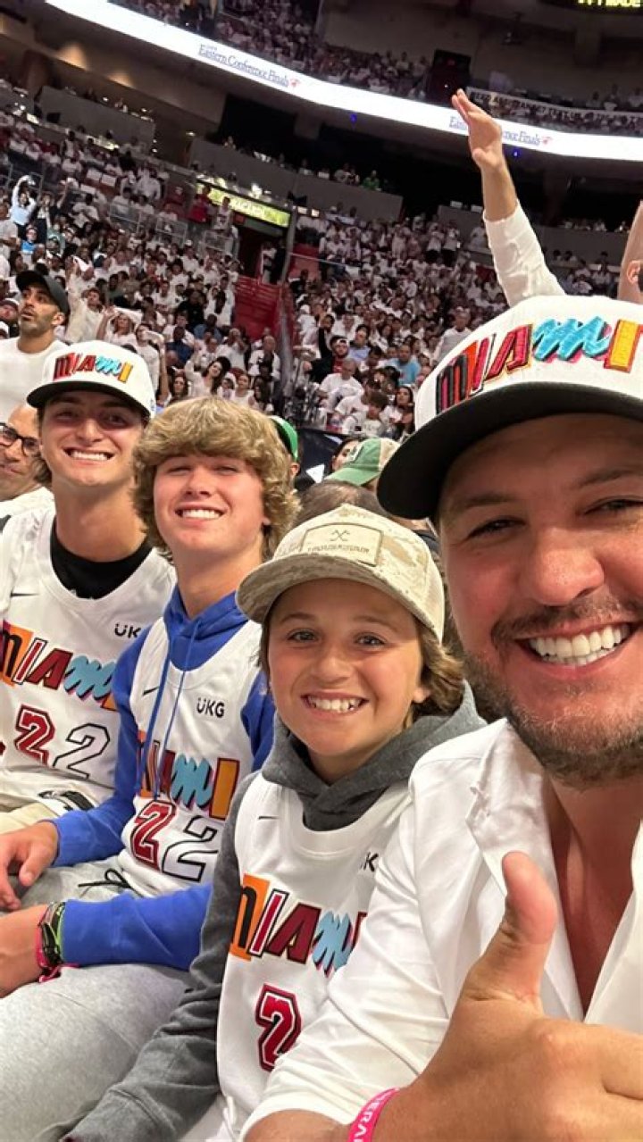 Luke Bryan Sons: Meet Thomas and Tatum