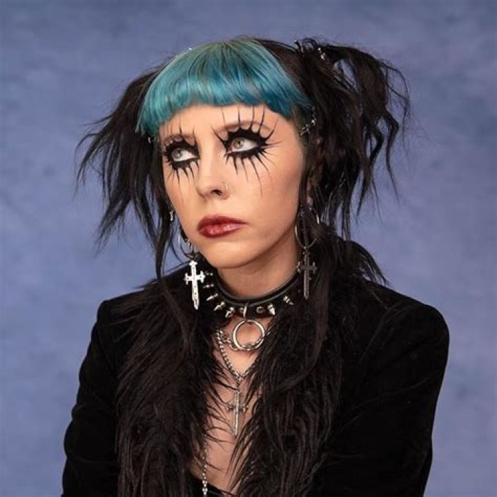 Madeline Pendleton - Net Worth, Age, Height, Birthday, Bio, Wiki!