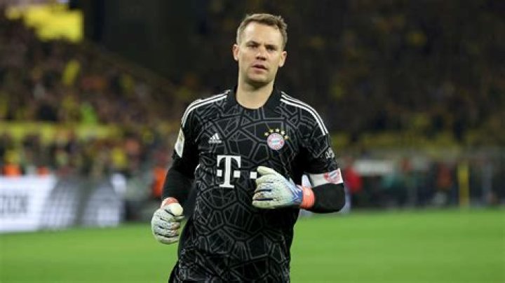 Manuel Neuer Bio, Age, Height, Wife, Parents, Children, Net Worth
