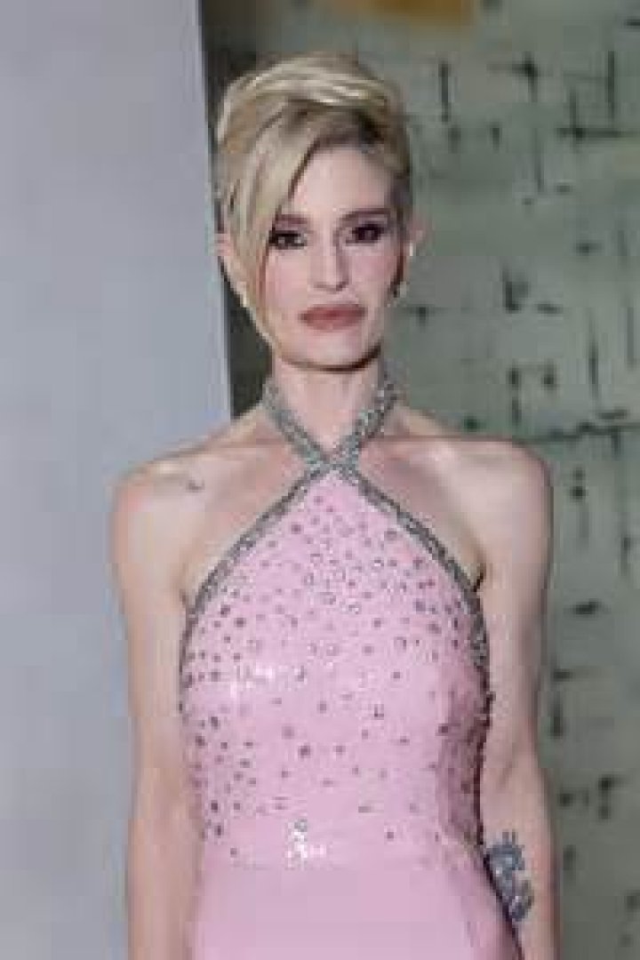 Mary Harron’s Husband: Who is Mary Harron Dating?