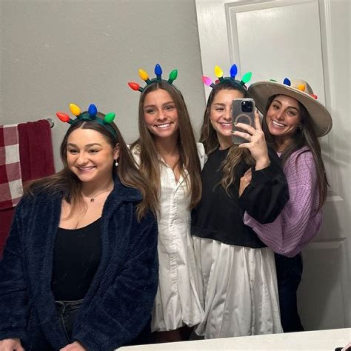 Mary Lou Retton Daughters: Meet McKenna, Skyla, Shayla, And Emma