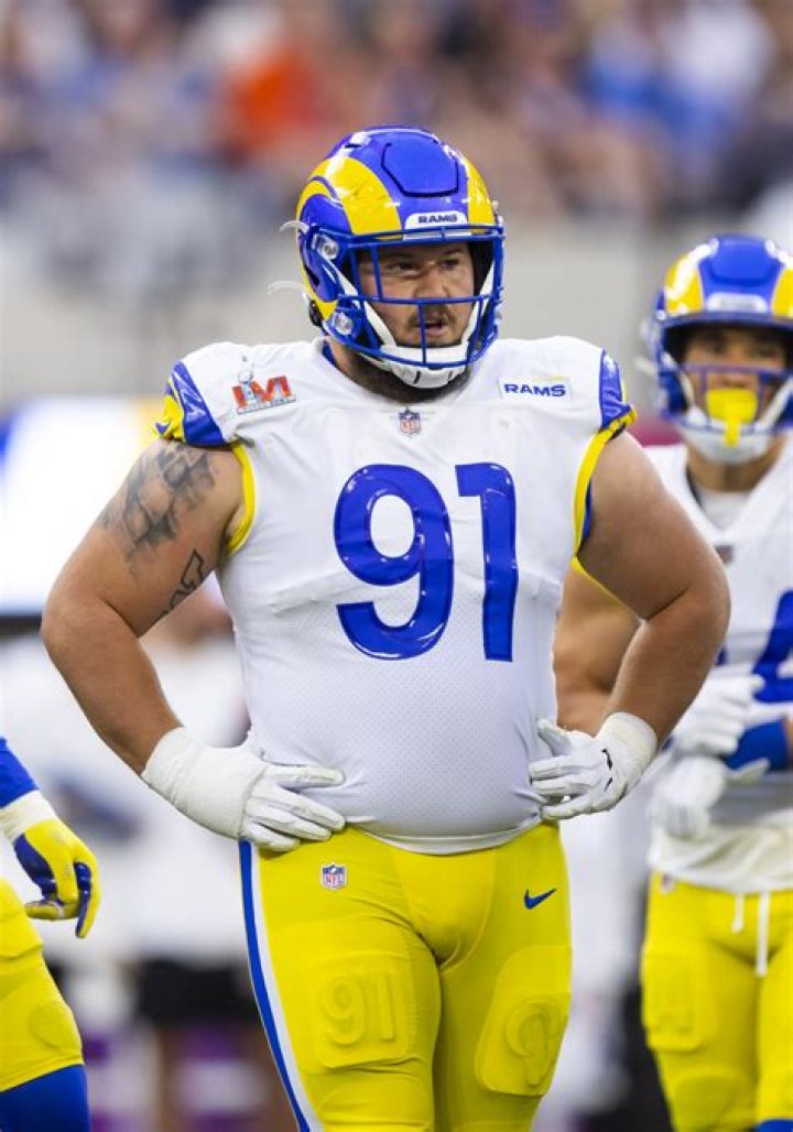 Michael Brockers - Net Worth, Age, Height, Birthday, Bio, Wiki!