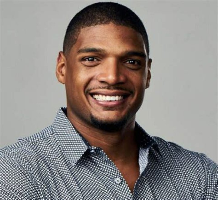 Michael Sam - Net Worth, Age, Height, Birthday, Bio, Wiki!