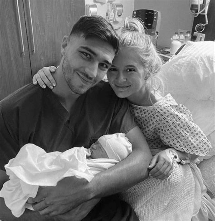 Molly-Mae Hague Age, Height, Bio, Parents, Net Worth, Husband