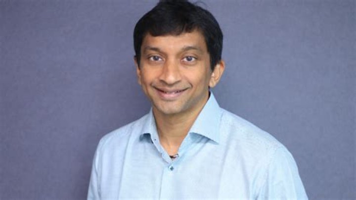 Narain Karthikeyan - Net Worth, Age, Height, Birthday, Bio, Wiki!