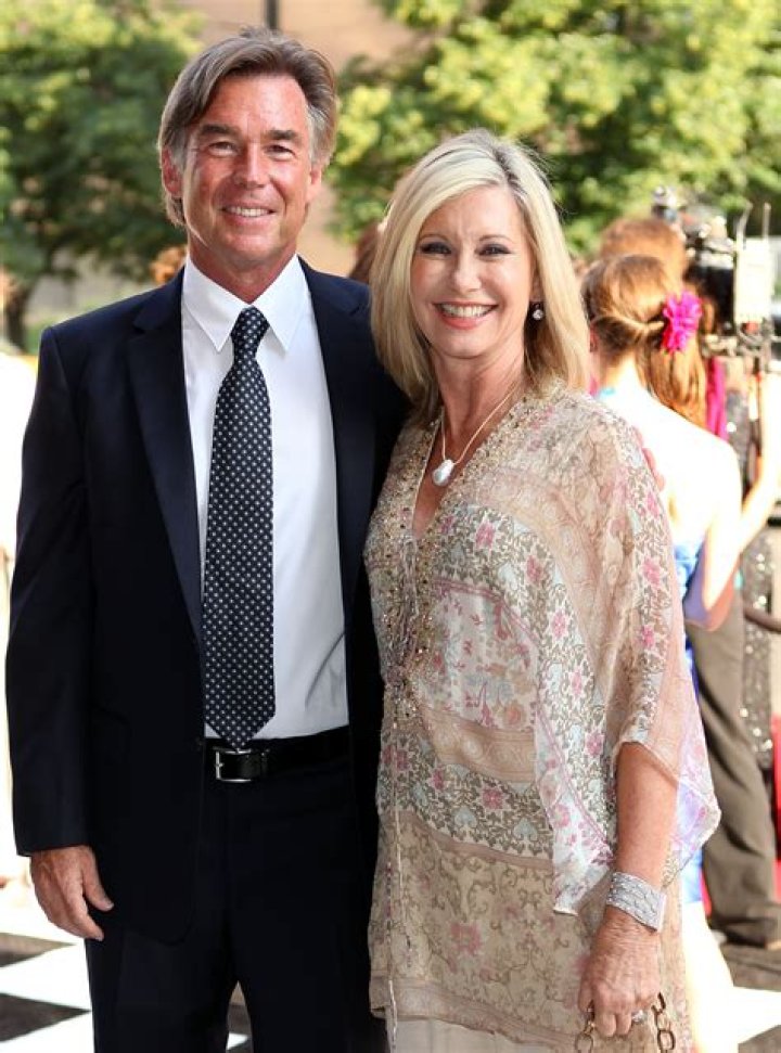Olivia Newton-John Husband: Meet John Easterling