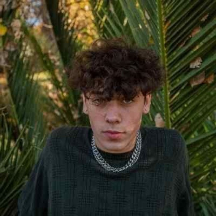 Oscar Iannone- Net Worth, Bio, Age, Girlfriend, Height, Tik Tok, Career