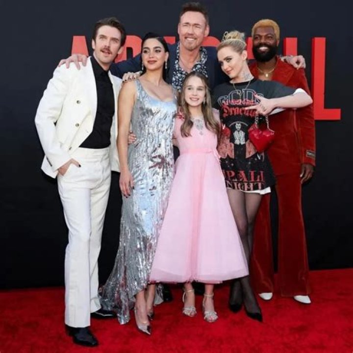 Raquelle Stevens Net Worth, Age, Height, Bio, Birthday, Wiki!