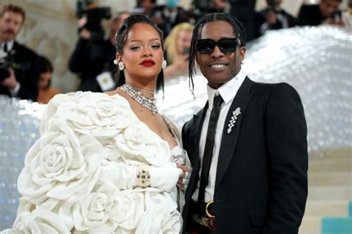 Rihanna Husband: Is Rihanna Married?