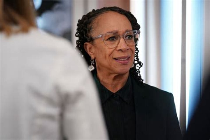 S. Epatha Merkerson Net Worth, Age, Height, Bio, Birthday, Wiki!