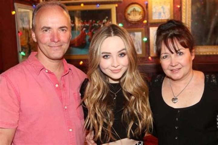 Sabrina Carpenter Children: Does Sabrina Carpenter Have Kids?