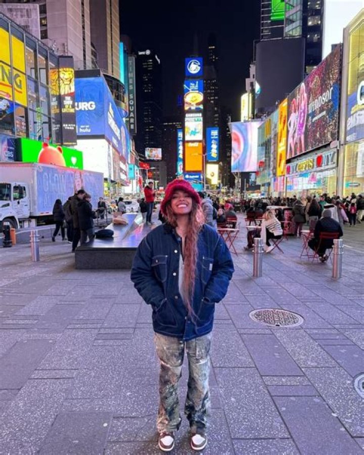 Samara Lee - Net Worth, Age, Height, Birthday, Bio, Wiki!