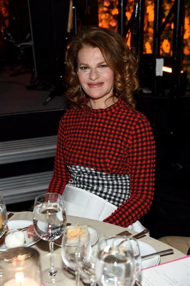 Sandra Bernhard Net Worth 2024, Age, Height, Bio, Birthday, Wiki!