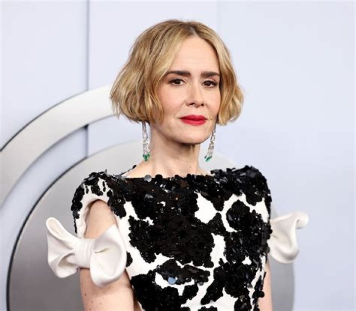 Sarah Paulson- Bio, Age, Height, Net Worth, Dating, Career